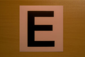 Samolepka písmeno E