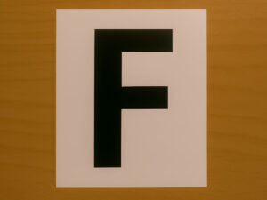 Samolepka písmeno F