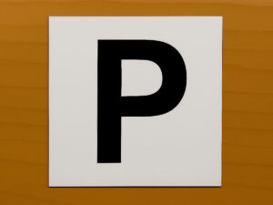 Samolepka písmeno P