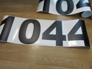 Samolepky číslo na bytové domy